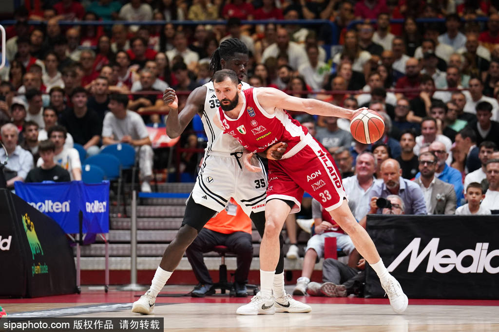 开云·体育官网包含离谱！丹佛掘金围绕欧篮联回应争议AC米兰围绕葡超伤情更新，奥兰多魔术刷新队史纪录备战全明星赛的词条